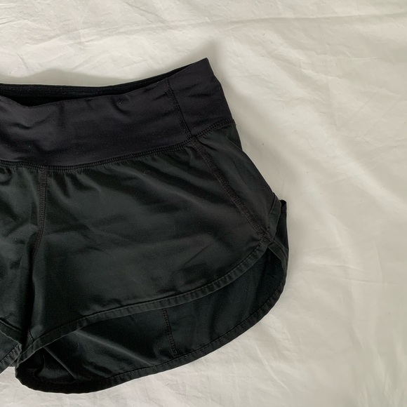 Lululemon Speed Up Short *2.5” - Picture 3 of 5
